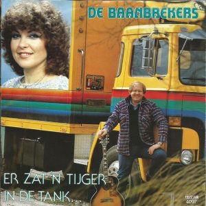 R-6365610-1417972745-5057