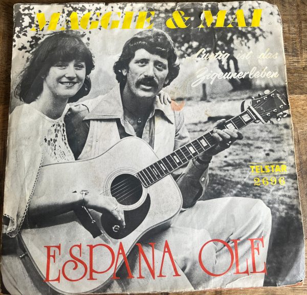 Maggie & Mai - Espana Ole